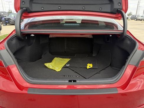 Used 2021 Toyota Camry SE w/ Carpet Mat Package (TMS) image 7