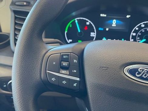 Used 2023 Ford E-Transit Medium Roof w/ Interior Upgrade Package image 18