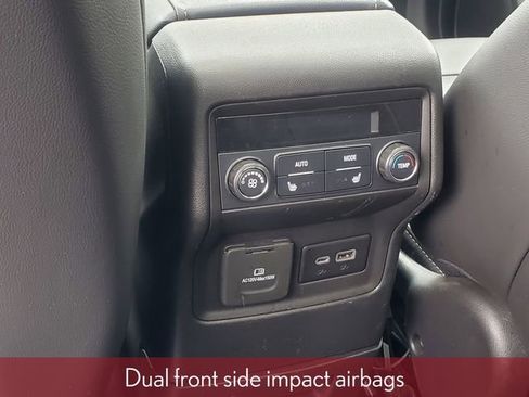 Used 2022 GMC Acadia Denali image 41