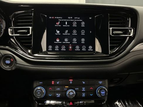 Used 2024 Dodge Durango SXT w/ 3rd Row Seating Group image 8