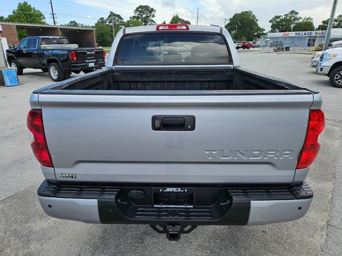 Used 2017 Toyota Tundra Limited w/ Limited Premium Package AWD/4WD image 5