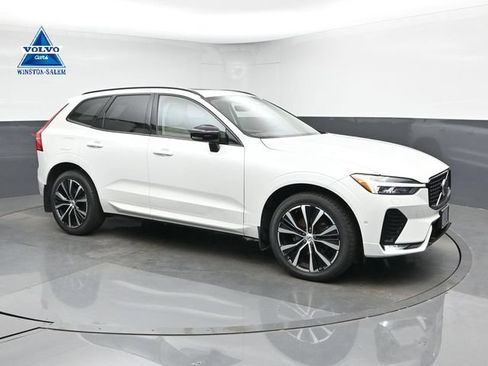 Used 2023 Volvo XC60 B5 Plus w/ Climate Package AWD/4WD image 1
