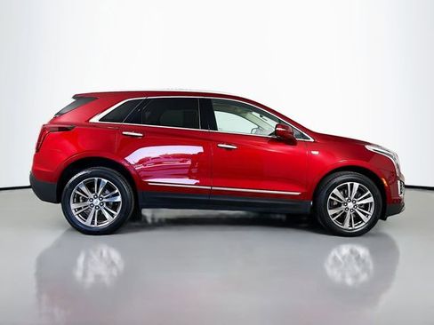 Used 2021 Cadillac XT5 Premium Luxury image 8