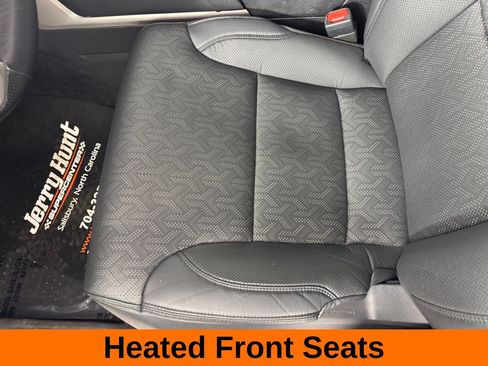 Used 2025 Toyota Tundra Limited image 12