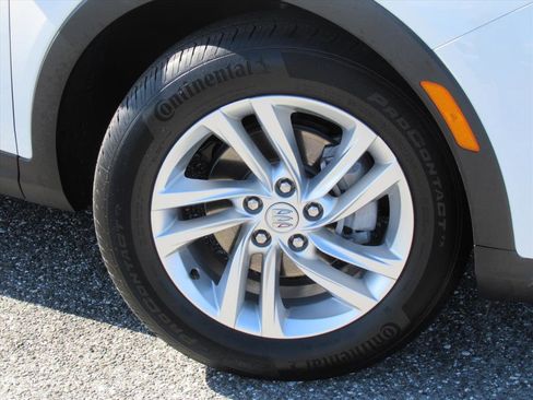 Used 2024 Buick Envista Preferred w/ Convenience I Package image 7