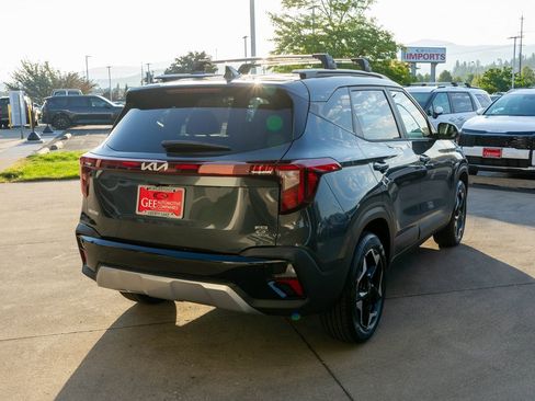 New 2026 Kia Seltos S image 7