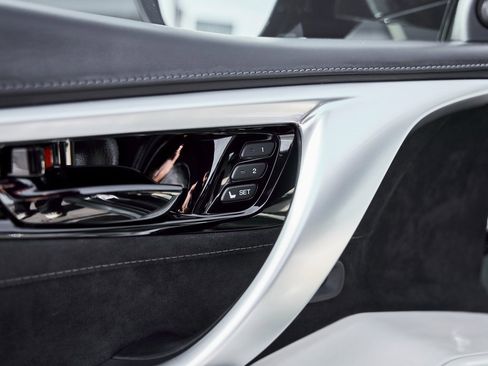 Used 2017 Acura NSX image 36