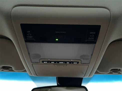 Used 2017 Lexus LS 460 AWD w/ Comfort Package image 34