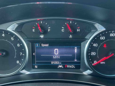 Used 2020 Chevrolet Equinox LT FWD image 25
