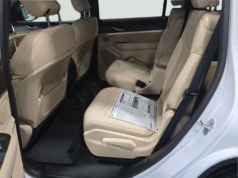 New 2026 Jeep Grand Cherokee L Limited w/ Trailer Tow Package image 21