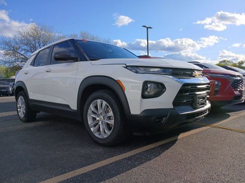 Certified 2022 Chevrolet TrailBlazer LS FWD image 1