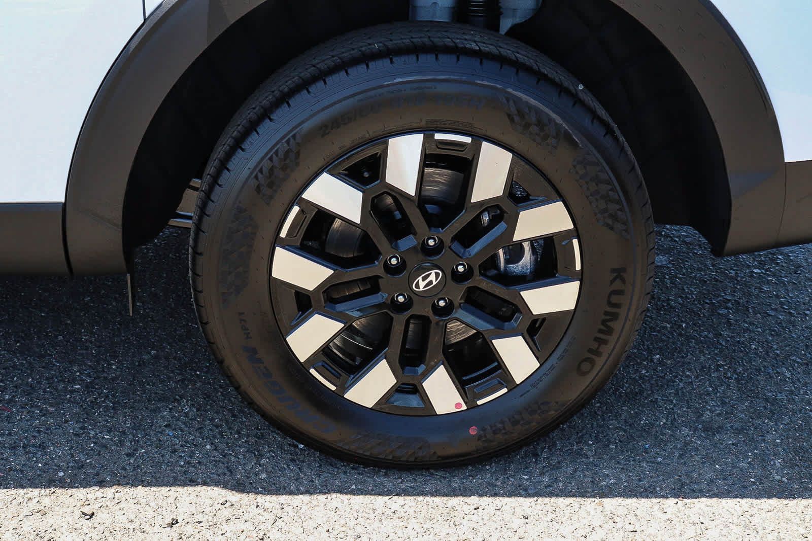 New 2027 Hyundai Santa Cruz SE FWD image 13