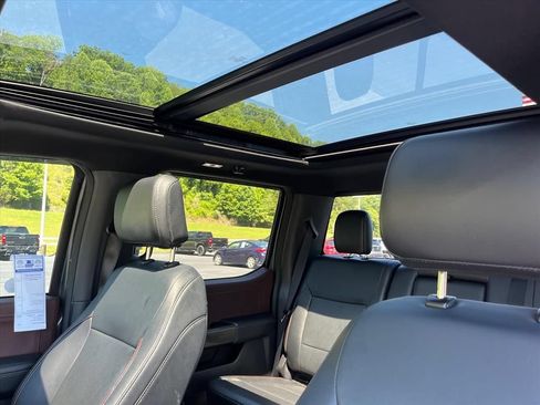 Used 2022 Ford F150 Lariat w/ Max Trailer Tow Package AWD/4WD image 8