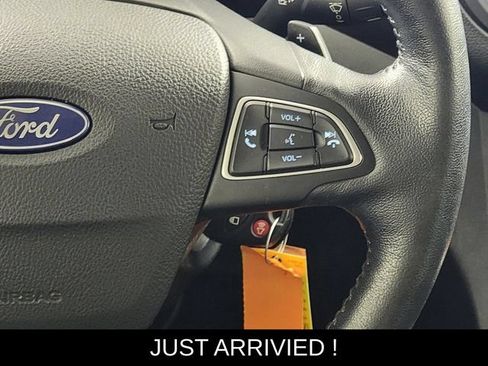 Used 2017 Ford Escape SE w/ SE Leather Comfort Package FWD image 27