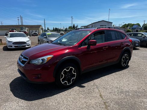 Used 2014 Subaru Crosstrek 2.0i Premium w/ Moonroof Package AWD/4WD image 7