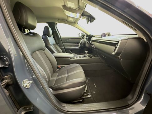 Used 2025 MAZDA CX-50 AWD 2.5 S w/ Preferred Package image 32