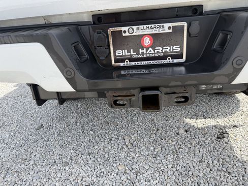 Used 2022 Ford F250 XLT w/ Black Appearance Package AWD/4WD image 10