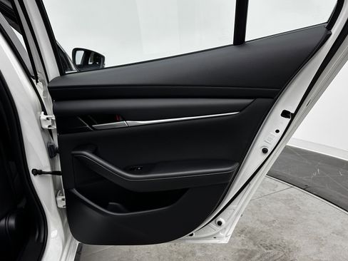 Used 2025 MAZDA MAZDA3 s image 30