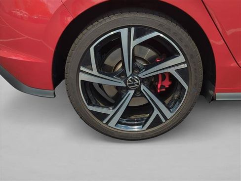 Used 2024 Volkswagen GTI SE FWD image 7