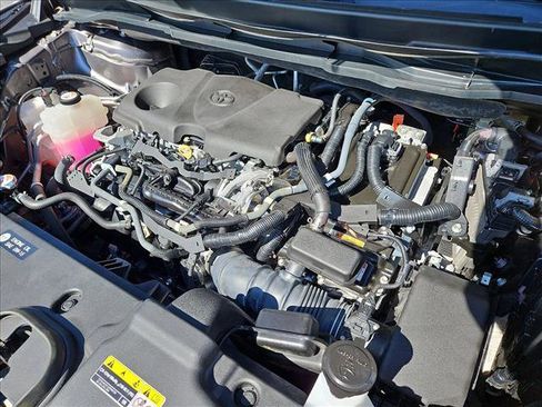 Used 2021 Toyota Sienna XLE image 25