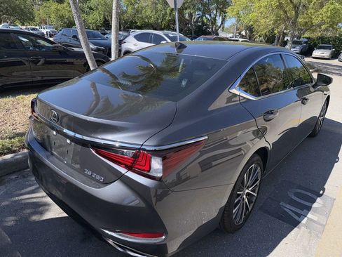 Used 2025 Lexus ES 350 w/ Premium Package image 7
