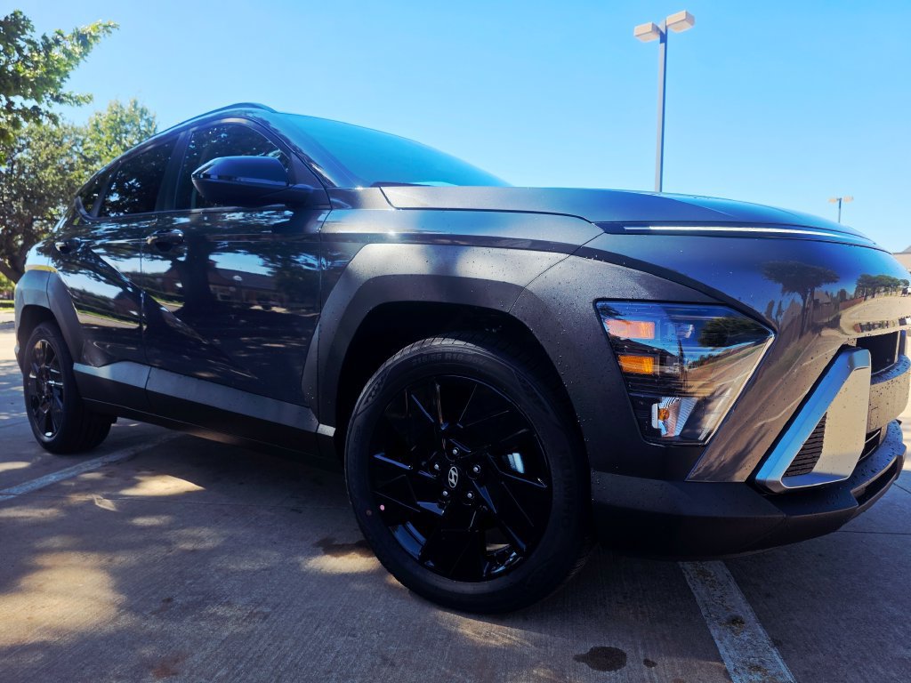 New 2027 Hyundai Kona SEL Sport FWD image 3
