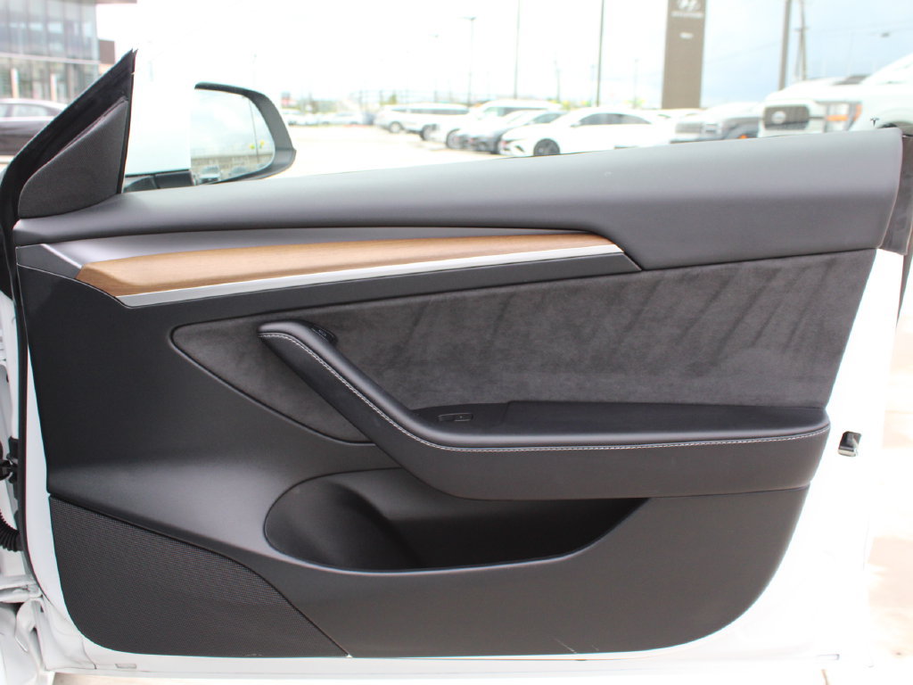 Used 2023 Tesla Model 3 Standard Range RWD image 18