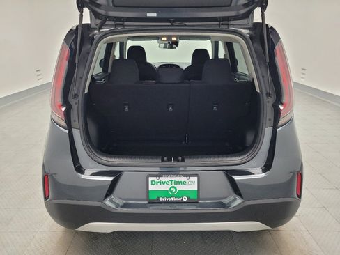 Used 2025 Kia Soul LX w/ LX Technology Package FWD image 29