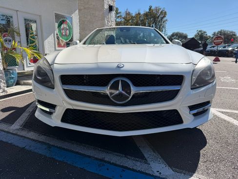 Used 2013 Mercedes-Benz SL 550 image 4