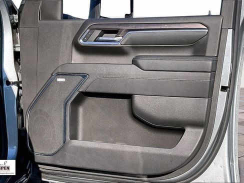 Used 2024 Chevrolet Silverado 2500 LTZ w/ LTZ Convenience Package image 24