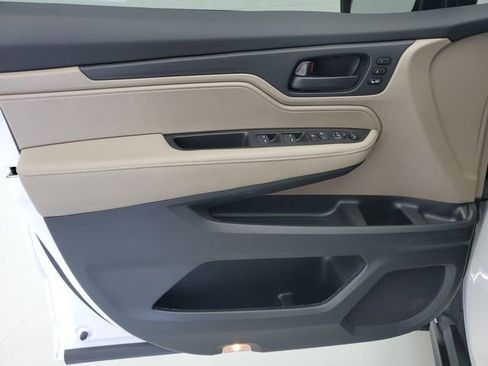 Used 2023 Honda Odyssey EX-L image 21