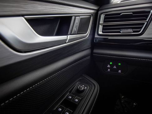 New 2026 Volkswagen Atlas Cross Sport SE FWD image 37