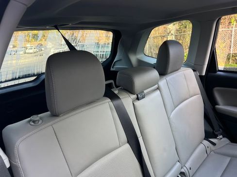 Used 2017 Subaru Forester 2.5i Limited image 32
