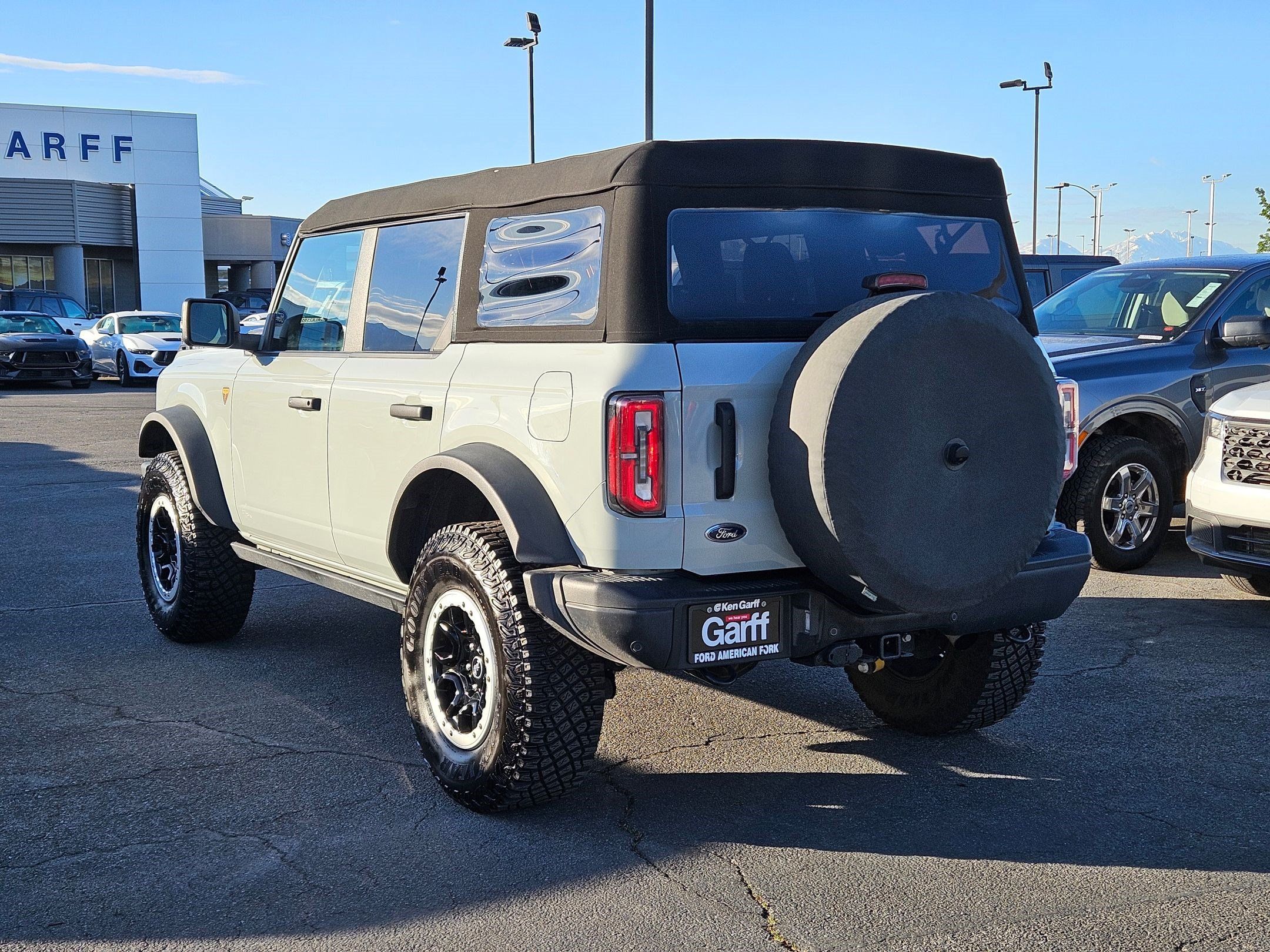 Certified 2024 Ford Bronco Badlands AWD/4WD image 9