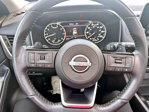Used 2023 Nissan Rogue SV w/ SV Premium B Package AWD/4WD image 29
