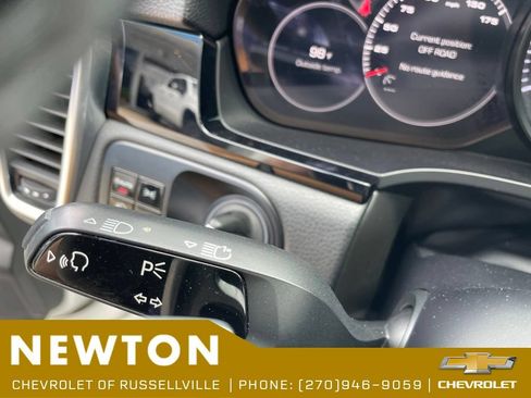 Used 2019 Porsche Cayenne AWD/4WD image 17