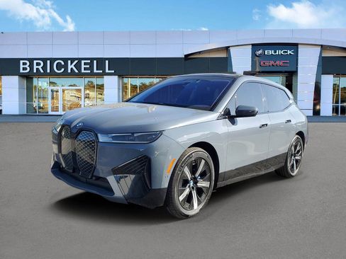 Used 2024 BMW iX xDrive50 w/ Sport Package image 3