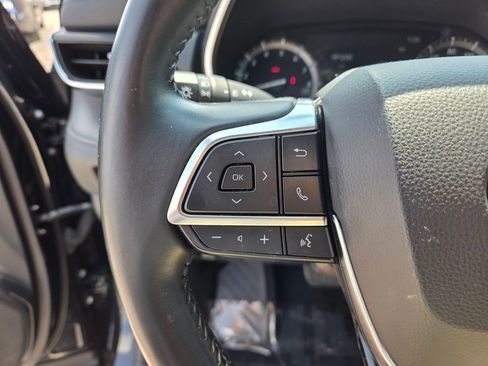 Used 2021 Toyota Highlander XSE image 32