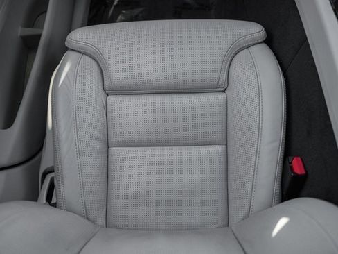 Certified 2023 Volvo XC60 B6 Ultimate w/ Protection Package Premier image 30