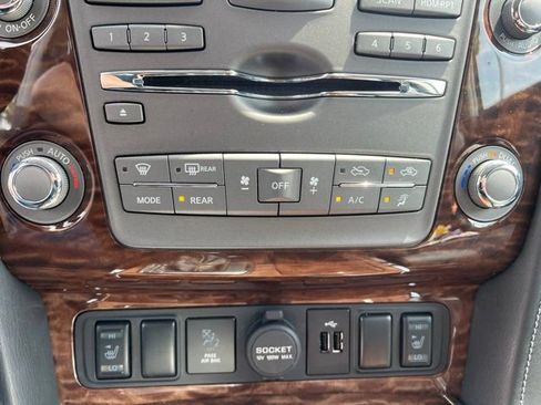 Used 2019 Nissan Armada SL w/ Premium Package AWD/4WD image 24