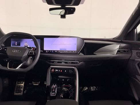 New 2026 Audi SQ5 Premium Plus AWD/4WD image 17