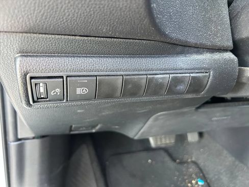 Used 2024 Toyota Corolla LE FWD image 18