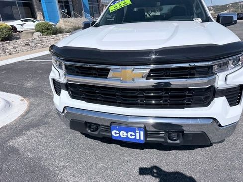 Used 2026 Chevrolet Silverado 1500 LT image 3