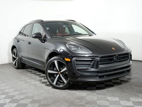New 2026 Porsche Macan image 9