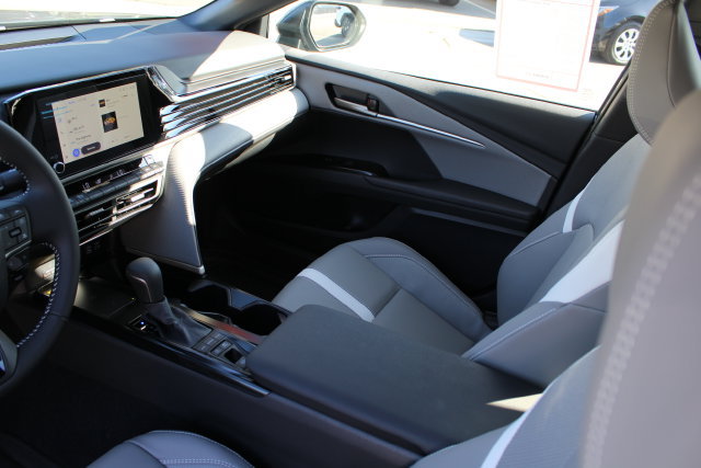Certified 2026 Toyota Camry SE w/ Convenience Package FWD image 42