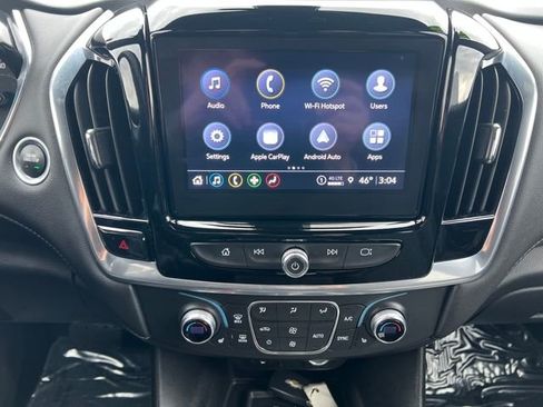 Used 2022 Chevrolet Traverse LT image 26