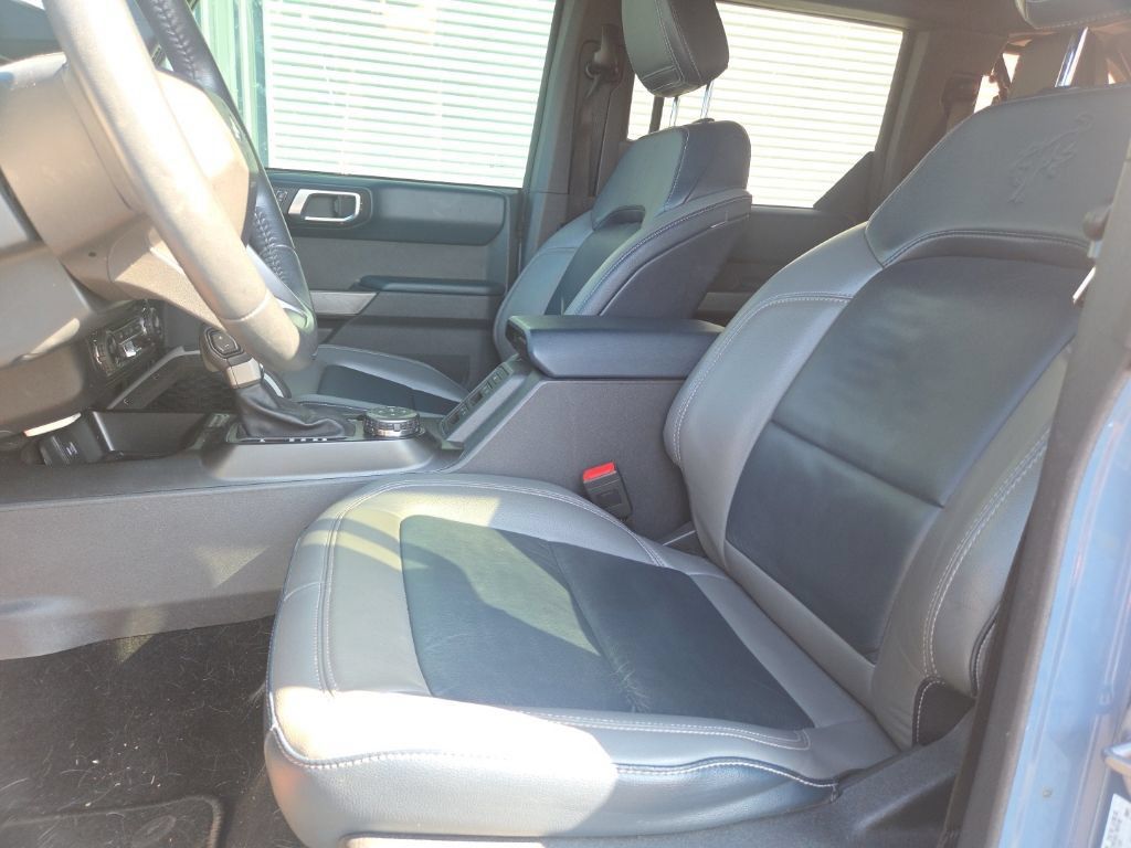 Used 2023 Ford Bronco Outer Banks AWD/4WD image 25