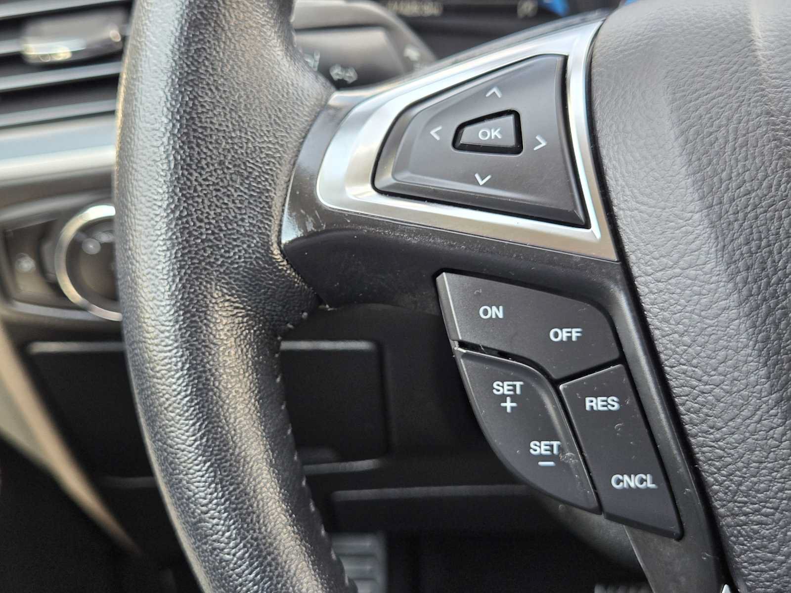 Used 2024 Ford Edge SEL AWD/4WD image 26