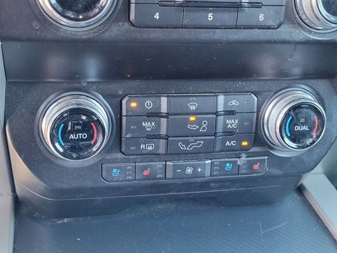 Certified 2019 Ford F150 Lariat w/ Equipment Group 502A Luxury image 23