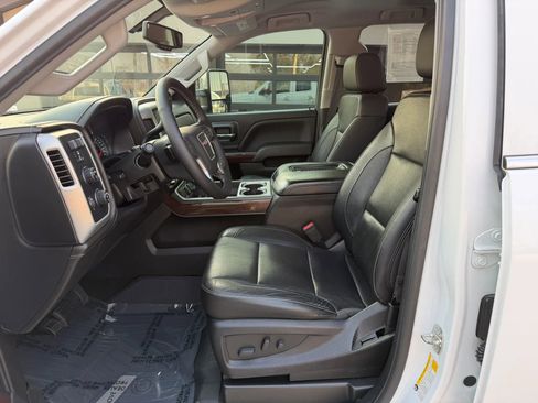 Used 2018 GMC Sierra 1500 SLT w/ SLT Premium Package image 15
